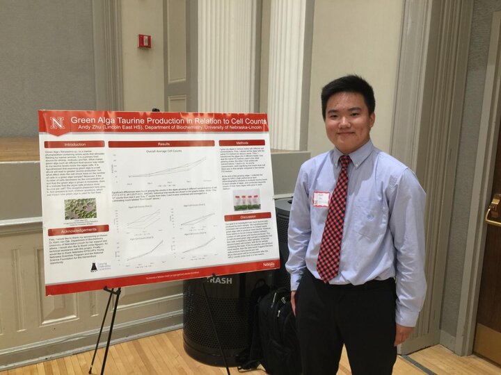 Andy presents his research at the University of Nebraska summer research fair.